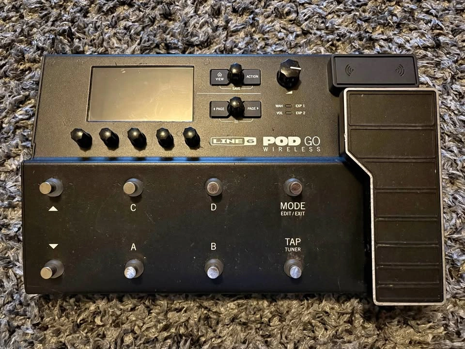 Line 6 POD GO Wireless Guitar Effects Pedal