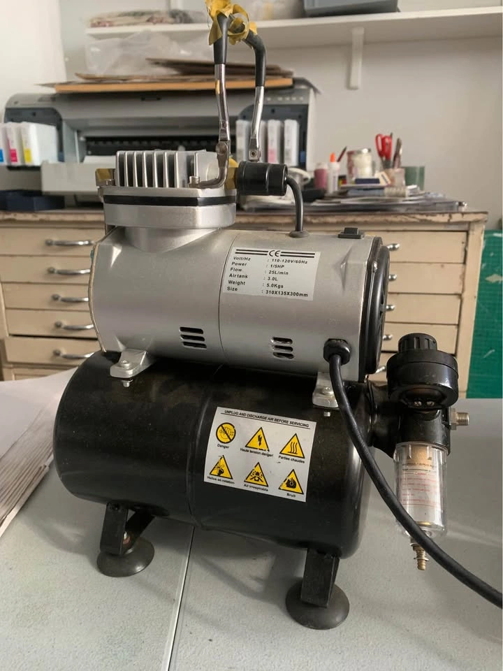Air brush compressor kit - photo 2