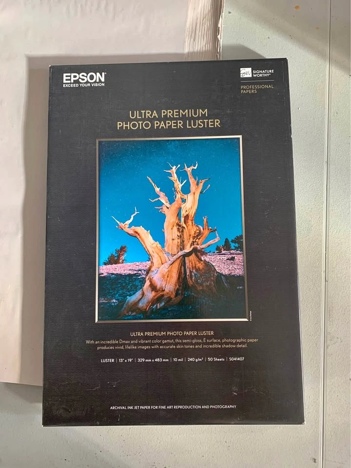 Epson photo paper luster 13x19 NEW