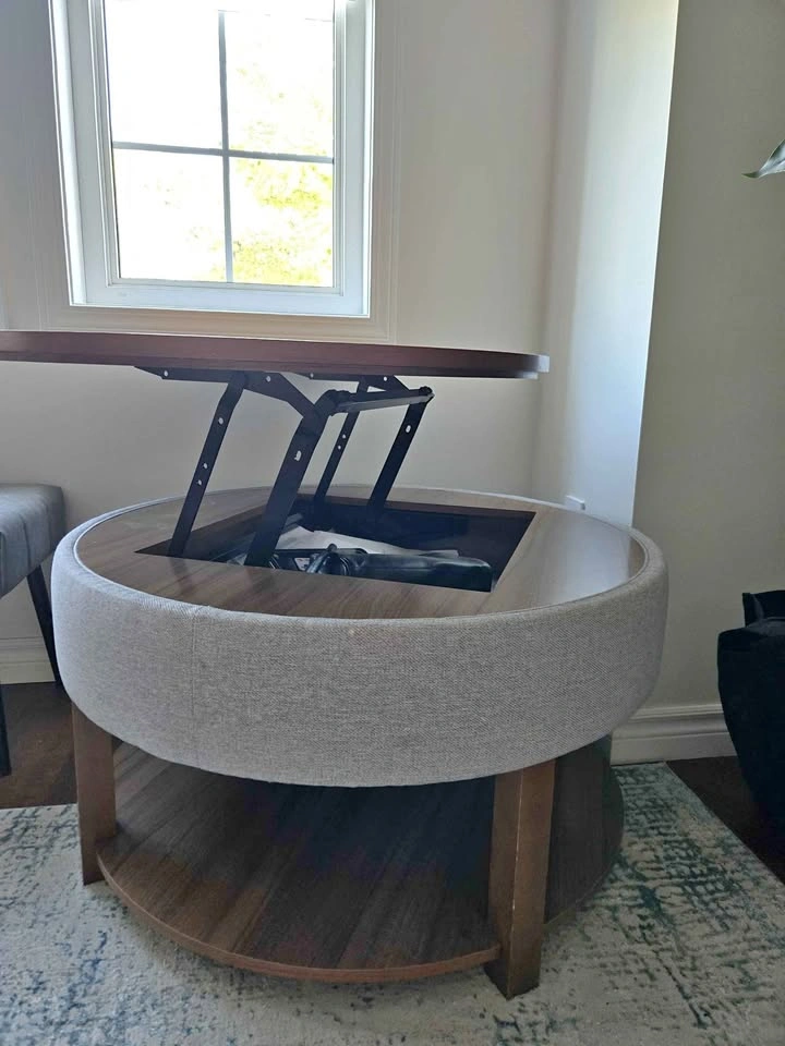 Coffee table with lift and storage