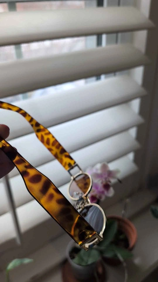 Women's Sunglasses - photo 4