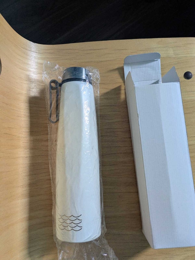 Stainless steel 750ml water bottle