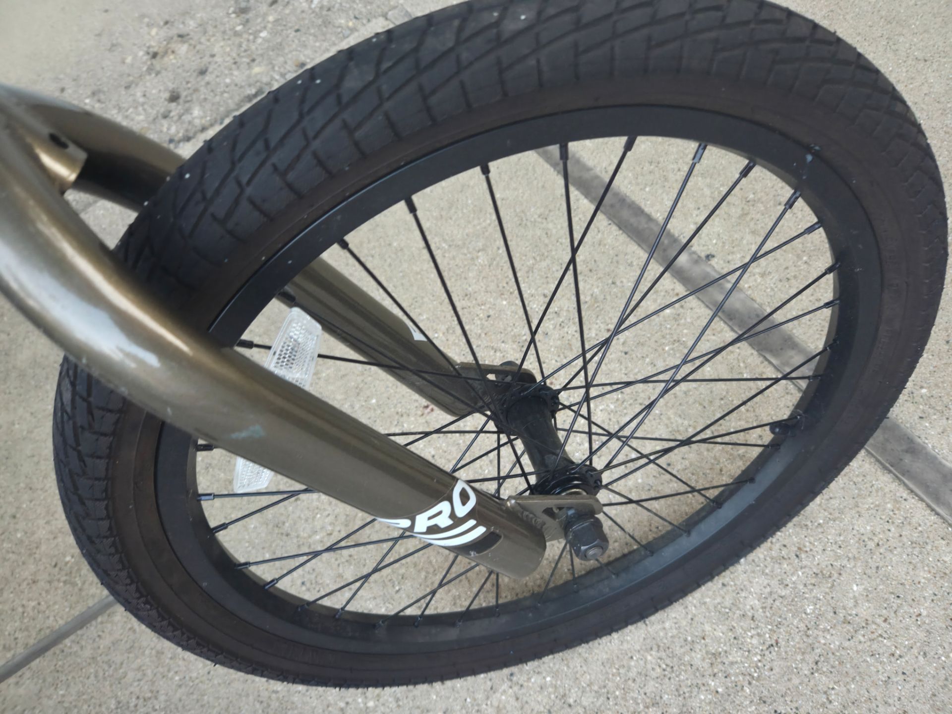 Haro 20 inch boys bike. - photo 4
