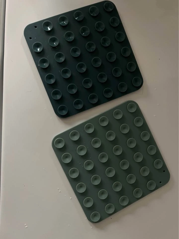 2 small lick mats - photo 2