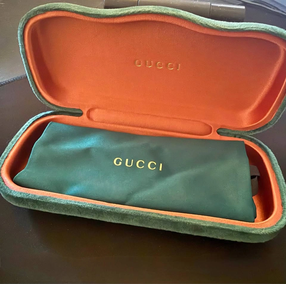 Gucci Green Velvet Eyeglasses Case