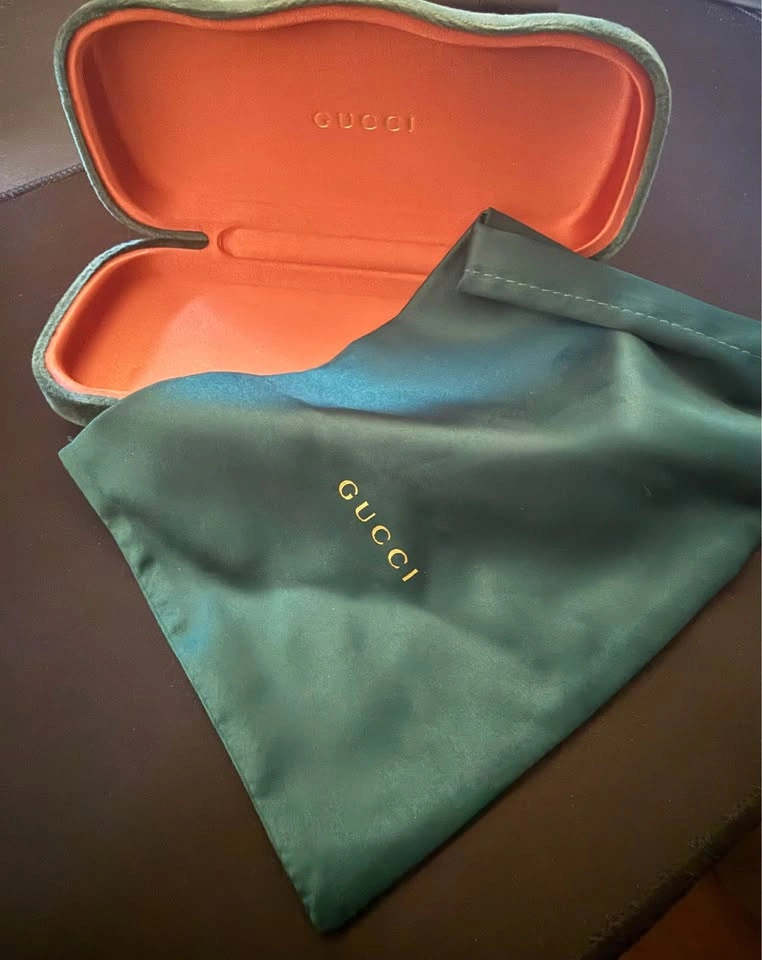 Gucci Green Velvet Eyeglasses Case - photo 2