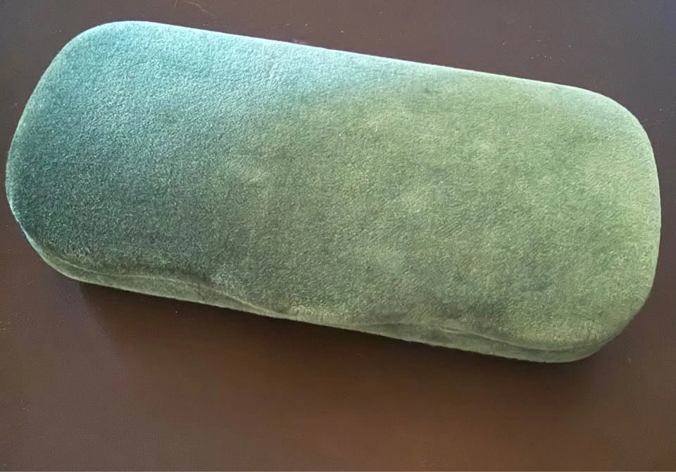 Gucci Green Velvet Eyeglasses Case - photo 4