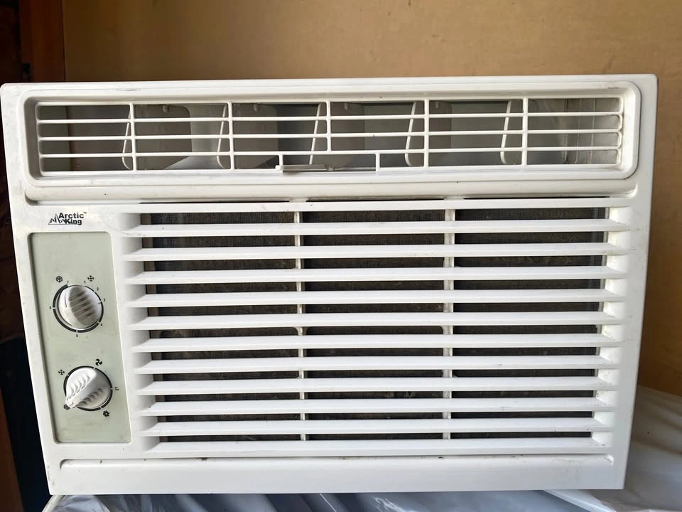 Arctic King Window Air Conditioner – Works Great