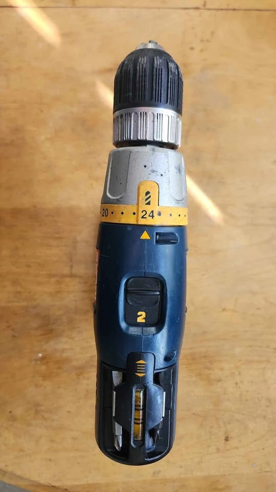 Ryobi 18v Drill - photo 2