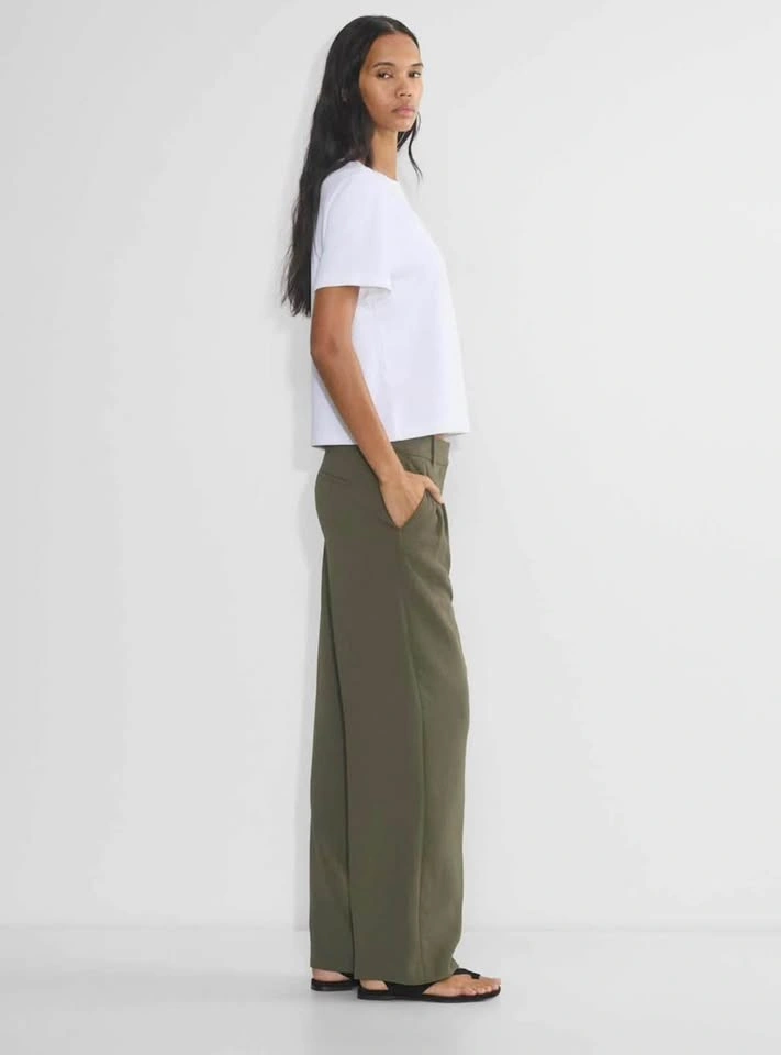 Aritzia The Effortless Pants - Size 0 - Dark Olive - photo 2