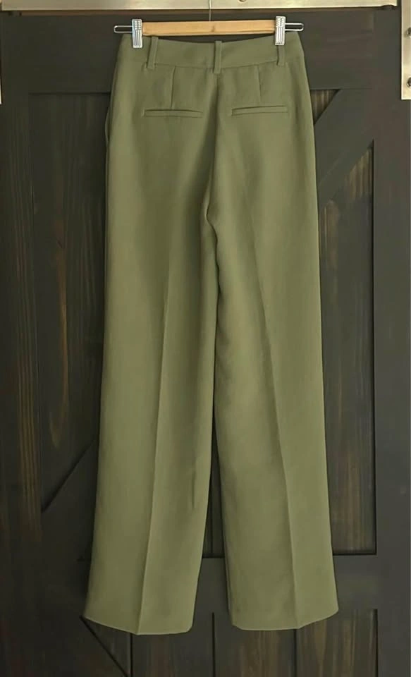 Aritzia The Effortless Pants - Size 0 - Dark Olive - photo 4