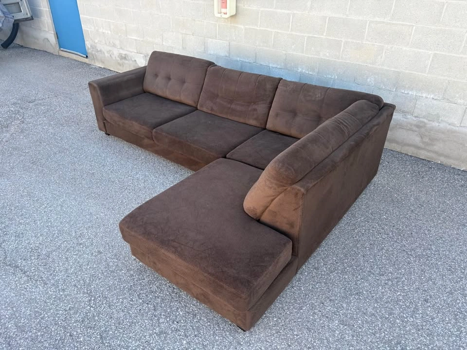 Brown Sectional Sofa with Chaise - Free Delivery - photo 2