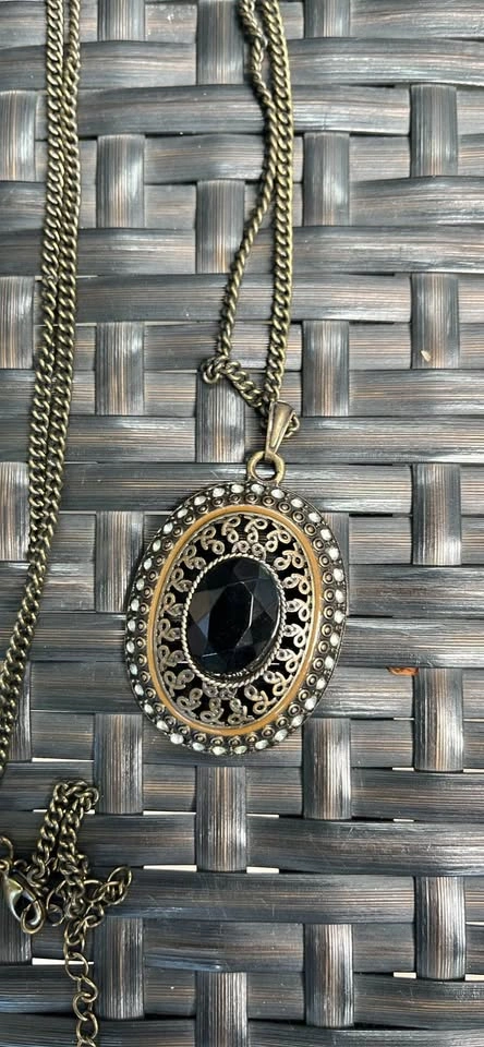 Vintage Y2K Brass and Stone Pendant - photo 2