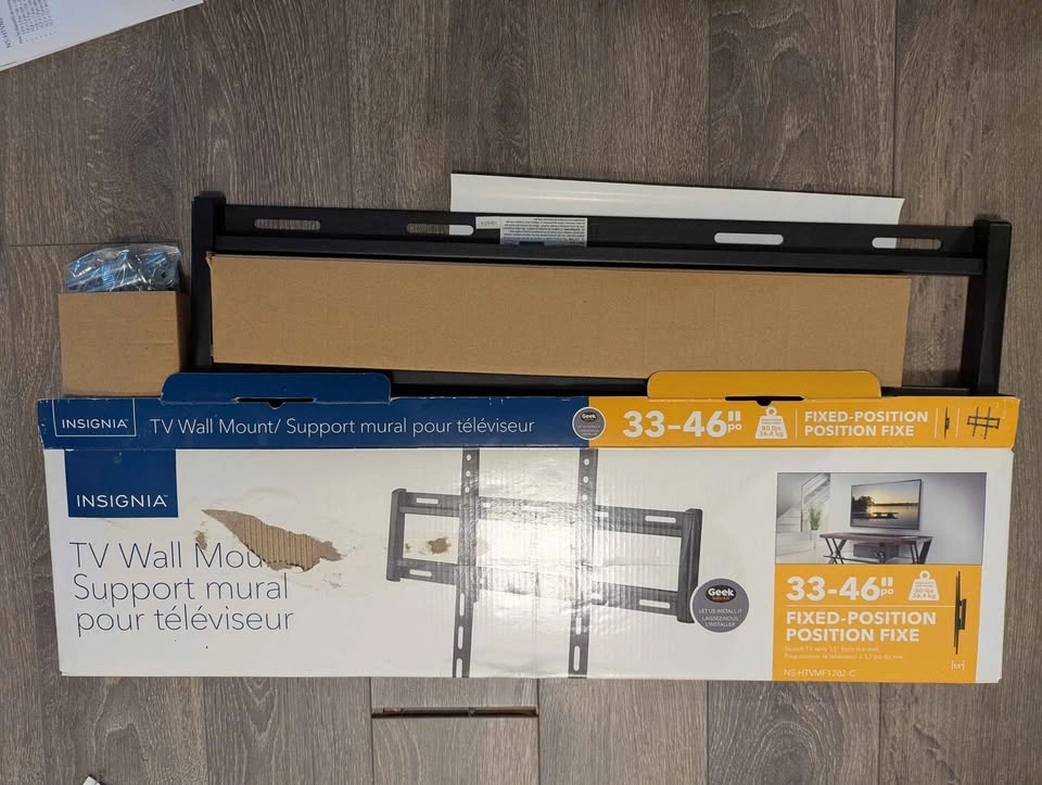 Insignia Fixed-Position TV Wall Mount for 33-46" TVs - photo 3