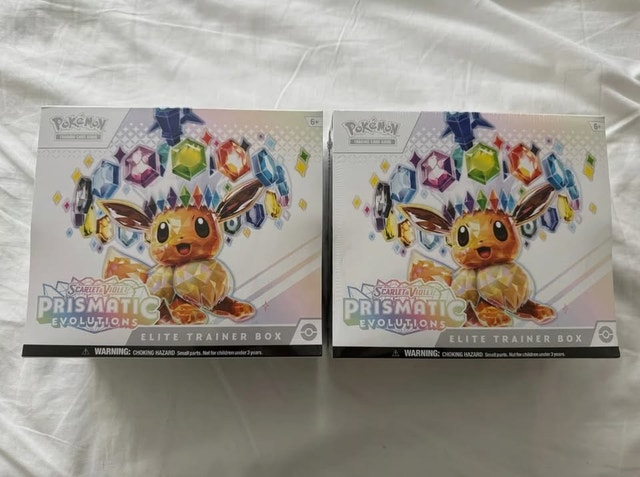 POKEMON: Prismatic Evolutions Elite Trainer Box (Pokemon Cards)
