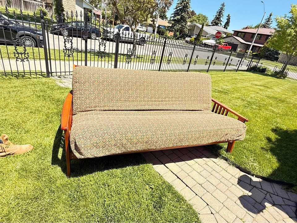 Wooden Frame Futon Sofa Bed