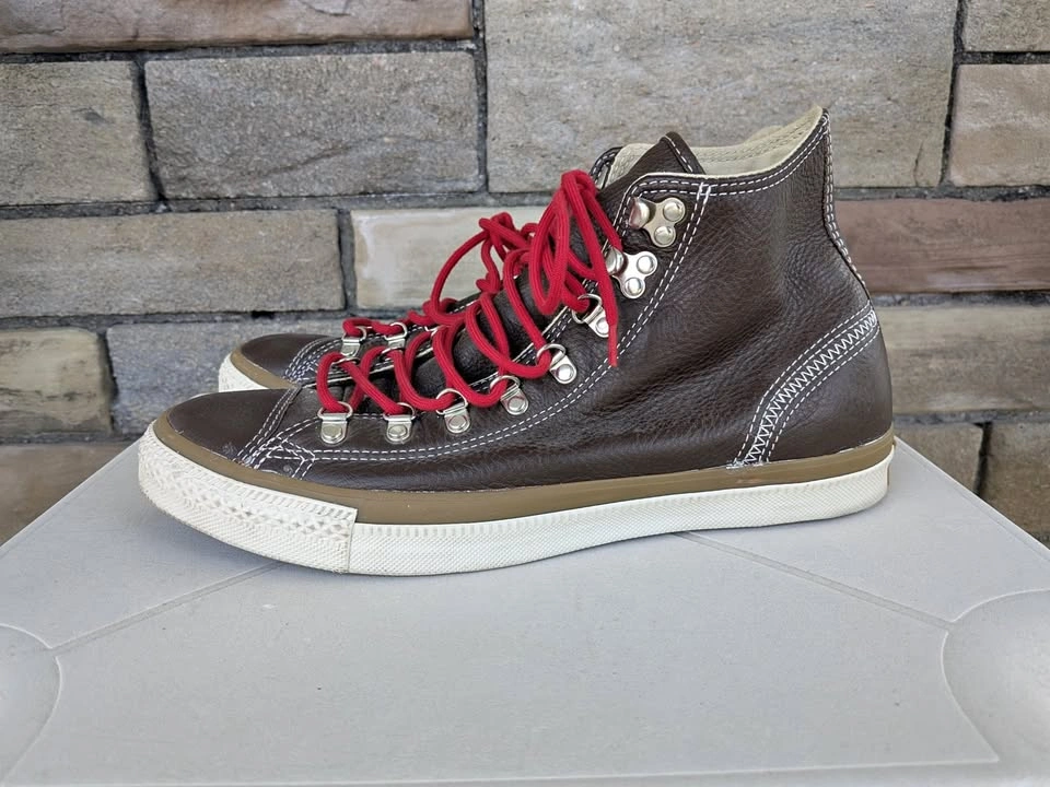 NEW Converse Chuck Taylor Leather High Top Shoes size 10
