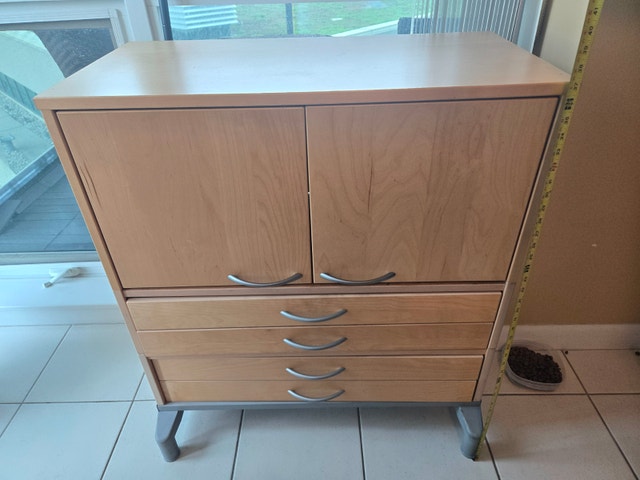 Quality Storage Cupboard - photo 3