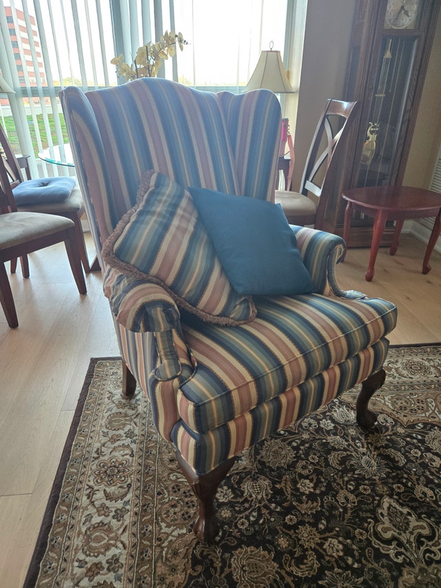 Ethan Allen Queen Anne Vintage Wingback Chairs (Set of 2) - photo 5