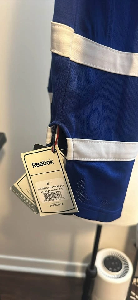 Reebok Toronto Maple Leafs Jersey Size M - photo 3