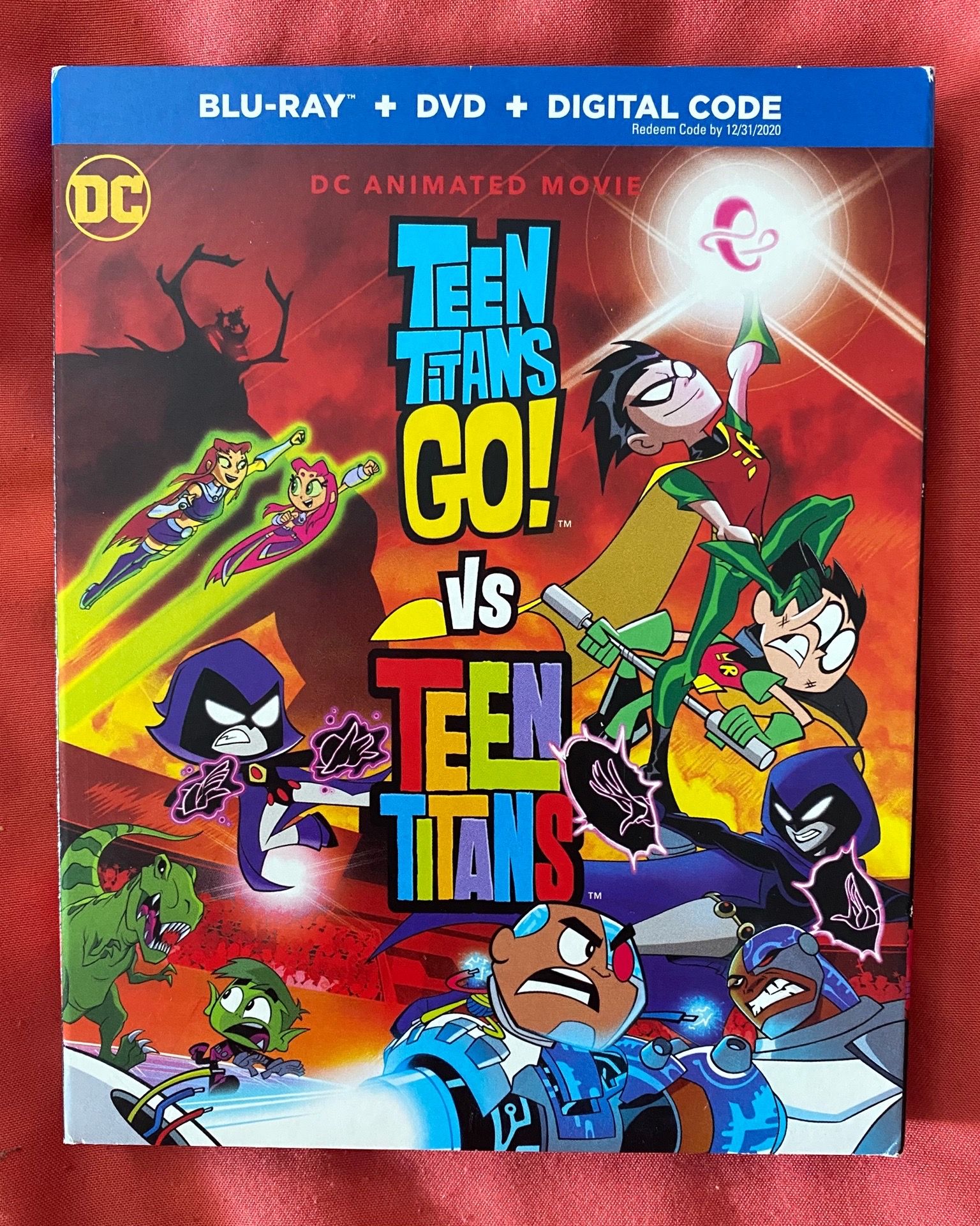 Teen Titans Go! Vs Teen Titans (Blu-Ray & DVD)