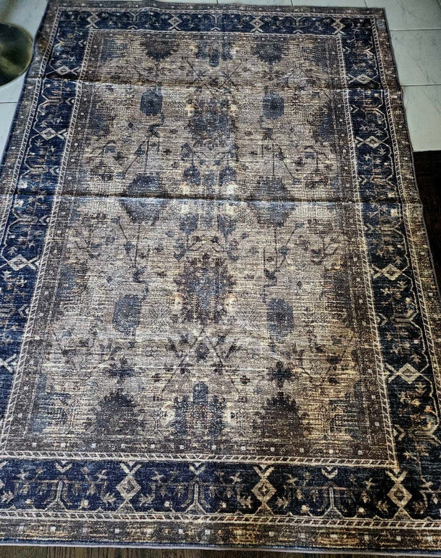 5x7 New Area Rug