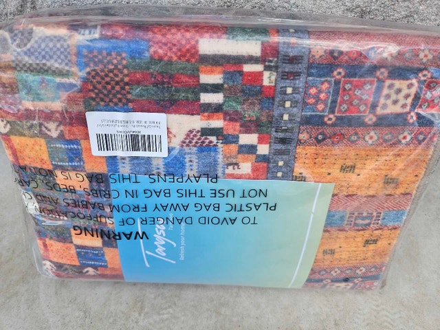 5x2 New Rug, Moving Sale - photo 2