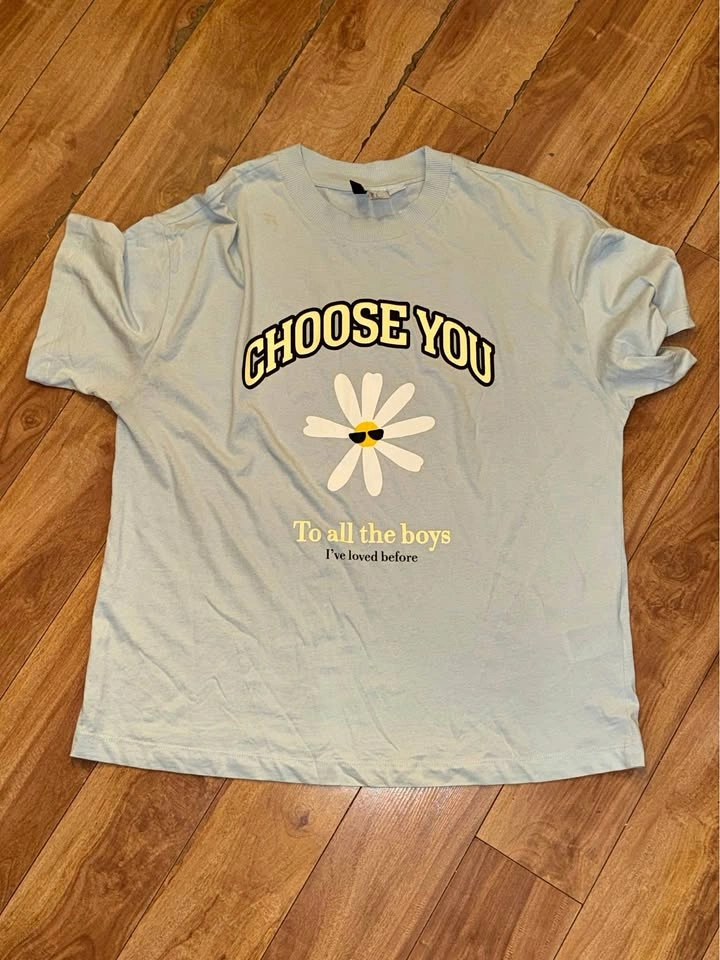 Size M HNM shirt
