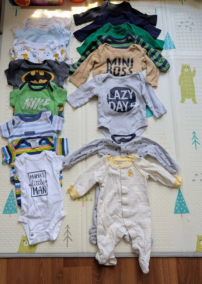 Newborn NB & 0-3 Month Baby Boy Clothes Lot (120+ pcs) - photo 3