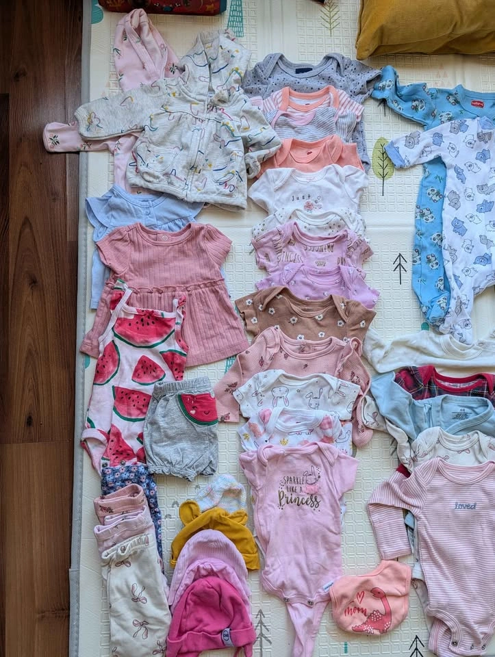 Newborn / NB Baby girl clothes- 37 pieces - photo 2