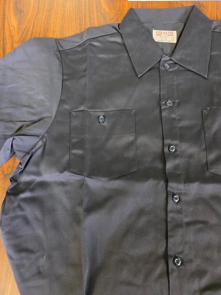 STEALTH navy long sleeve button-up work shirt L and XL - photo 2