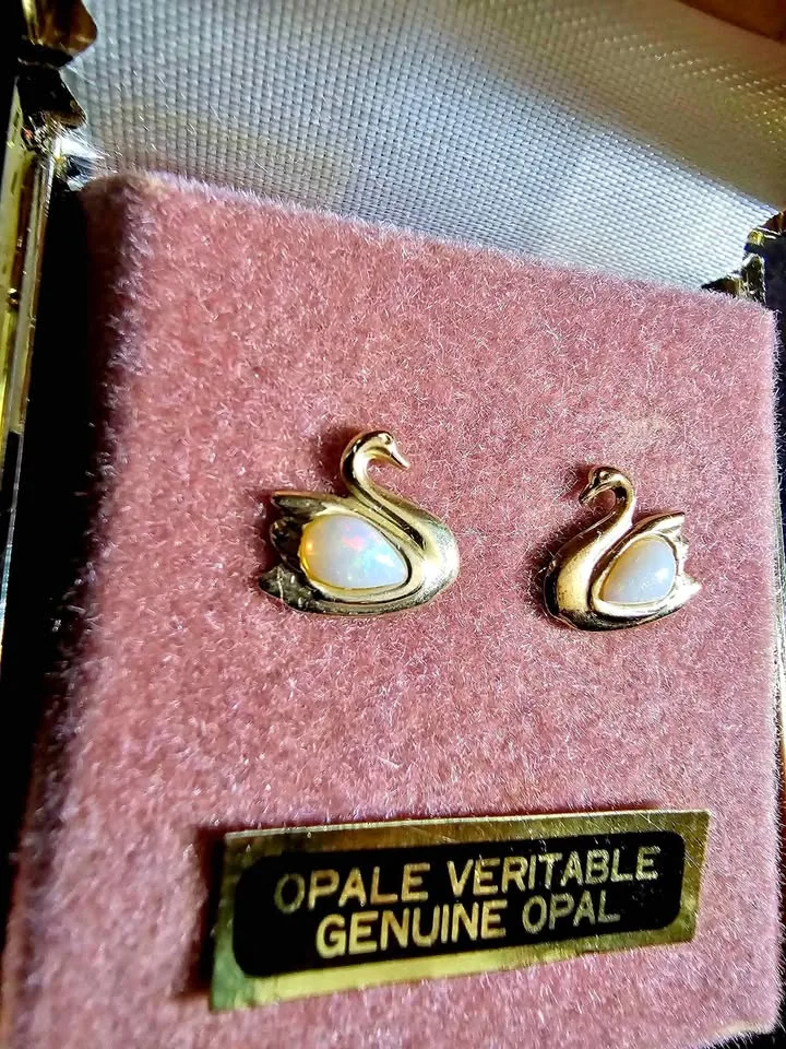 10K Solid Gold And Genuine Opal Small Swan Stud Earrings thumbnail