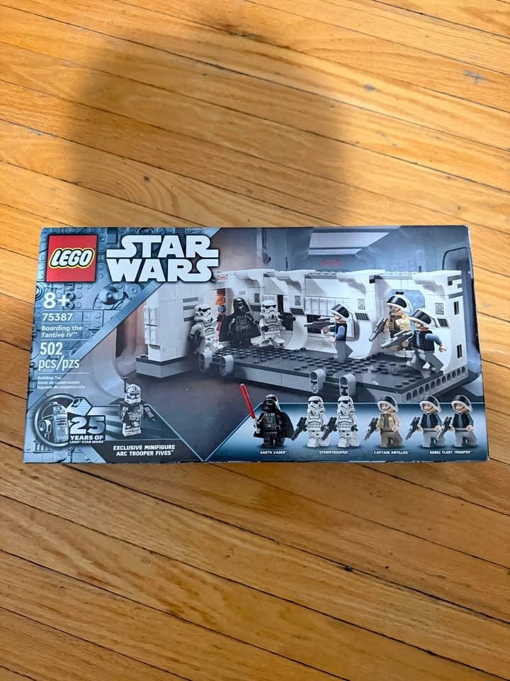 Lego Star Wars 75387: Boarding the Tantive IV