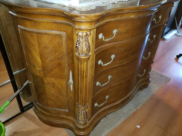 Ornate Solid Wood Bombe Chest - 4 Drawers & Hidden Side Cabinets - photo 2