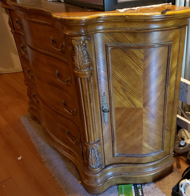 Ornate Solid Wood Bombe Chest - 4 Drawers & Hidden Side Cabinets - photo 5