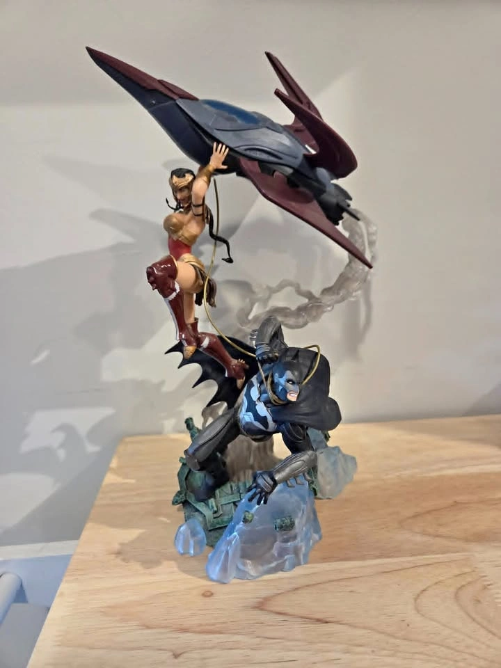 Injustice: Gods Among Us Special Edition Statue (2013)