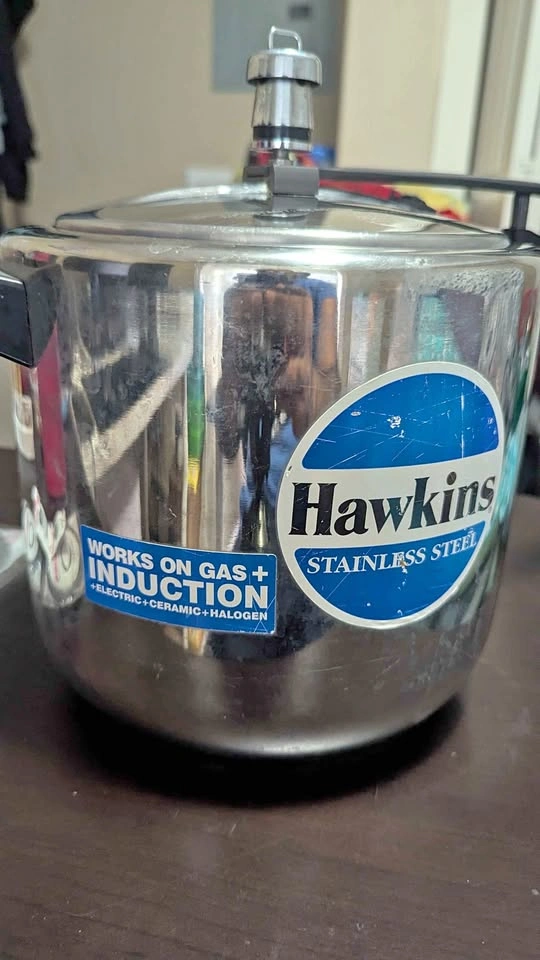 Hawkins Stainless Steel Pressure Cooker 6 Litre
