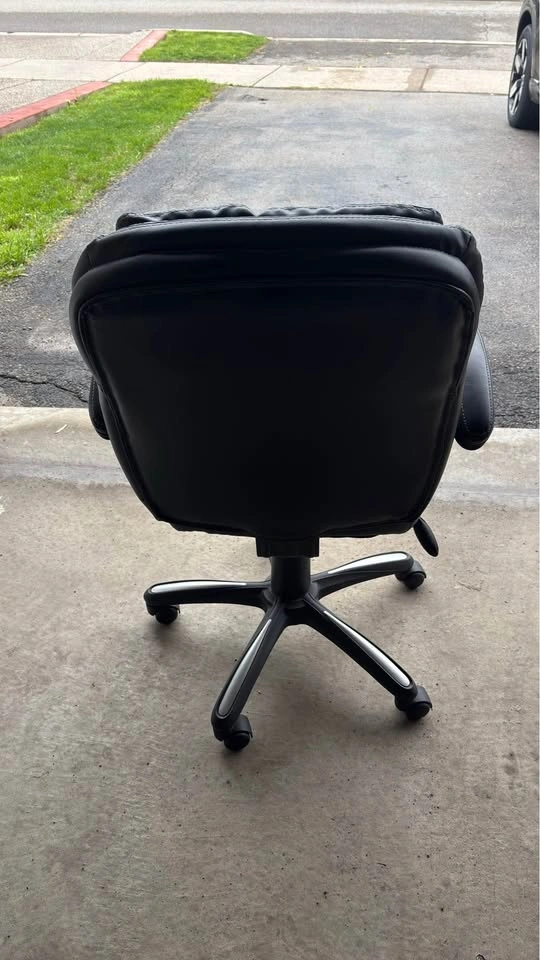 Executive Office Chair - photo 3