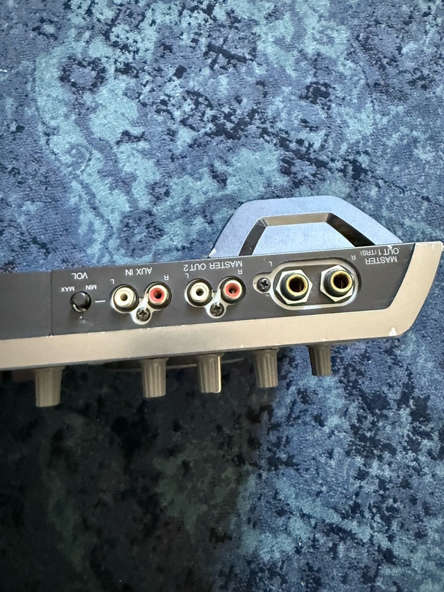 Pioneer DDJ-T1 Traktor DJ Controller - photo 3