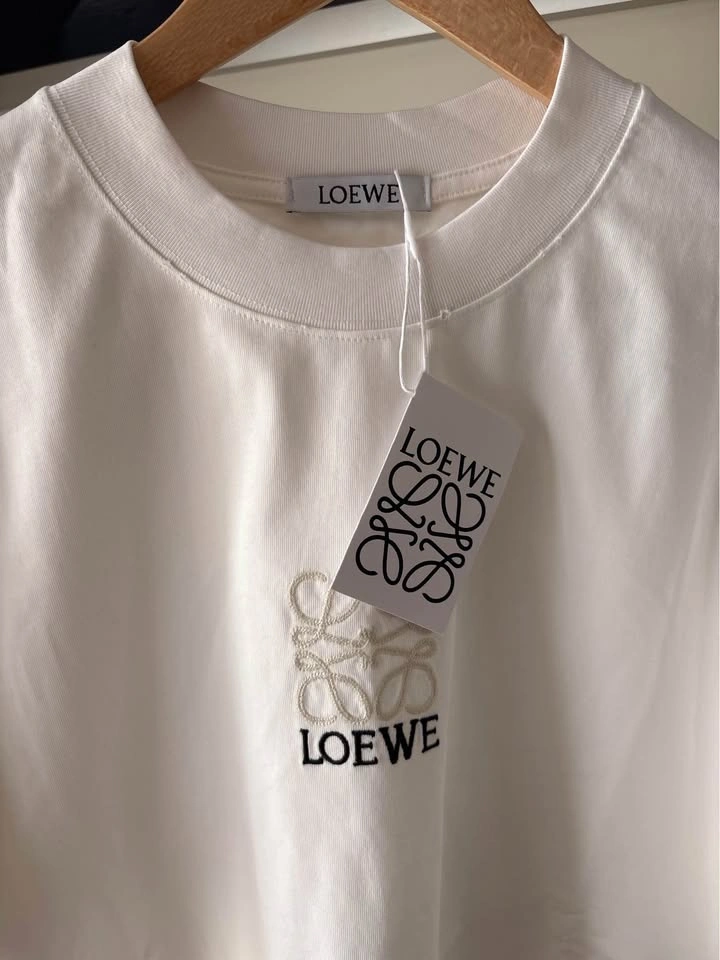 Loewe T-Shirt (Embroidered design) - photo 3