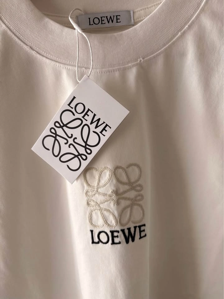 Loewe T-Shirt (Embroidered design) - photo 4