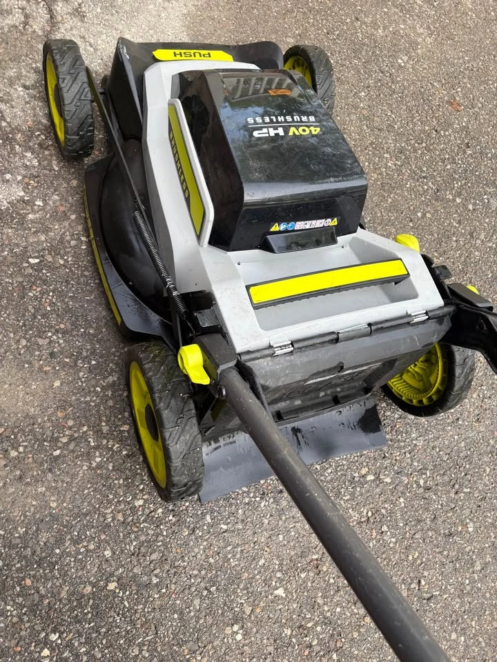 Ryobi 40V Lawnmower - photo 5