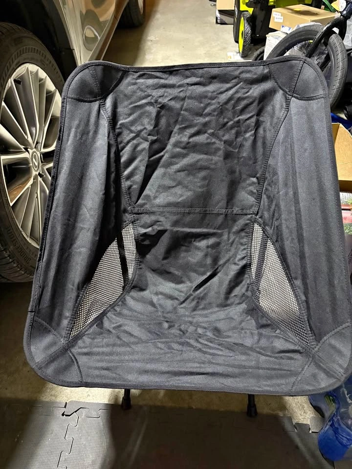 Folding camping chair