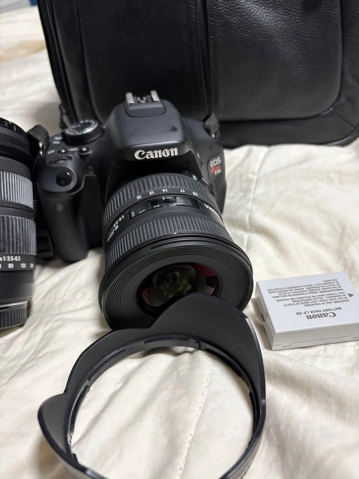 Canon Digital EOS Rebel T3i DSLR - photo 2