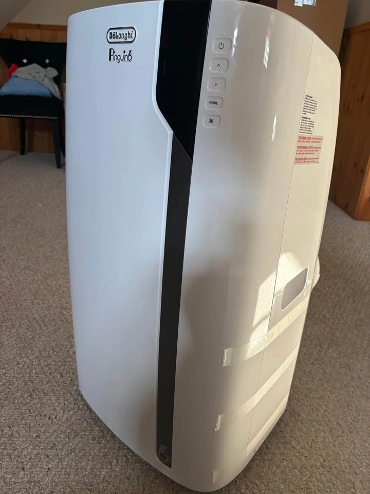Portable DeLonghi Air Conditioner + Dehumidifier - photo 2