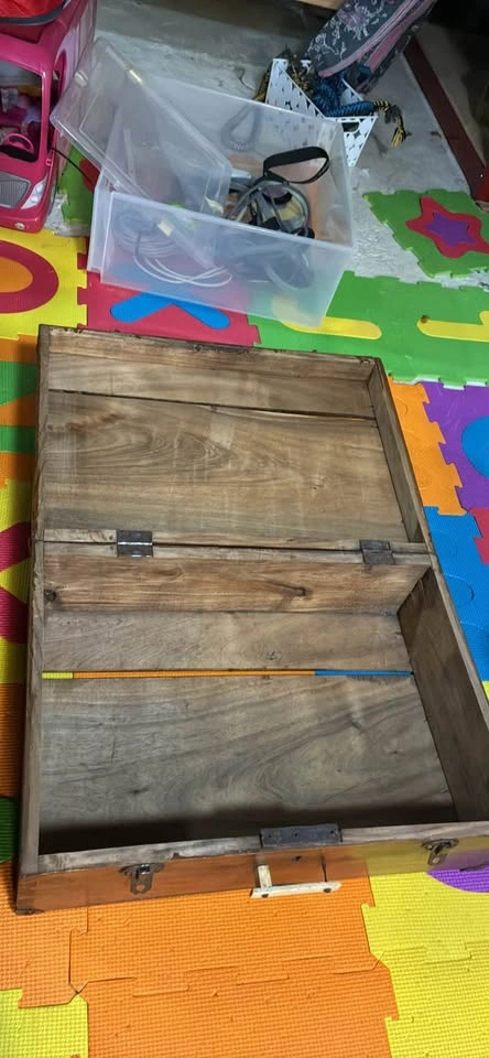 Antique wood suitcase - photo 3