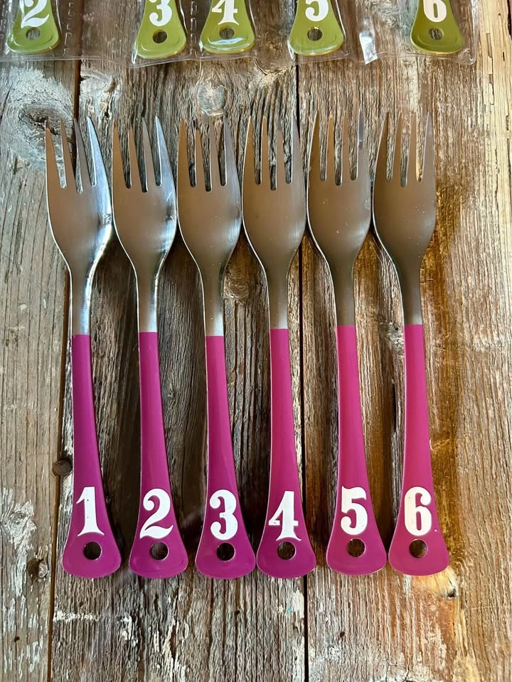Vintage WMF Happy Life 24pc Mid Century Camping Cutlery Set - photo 4