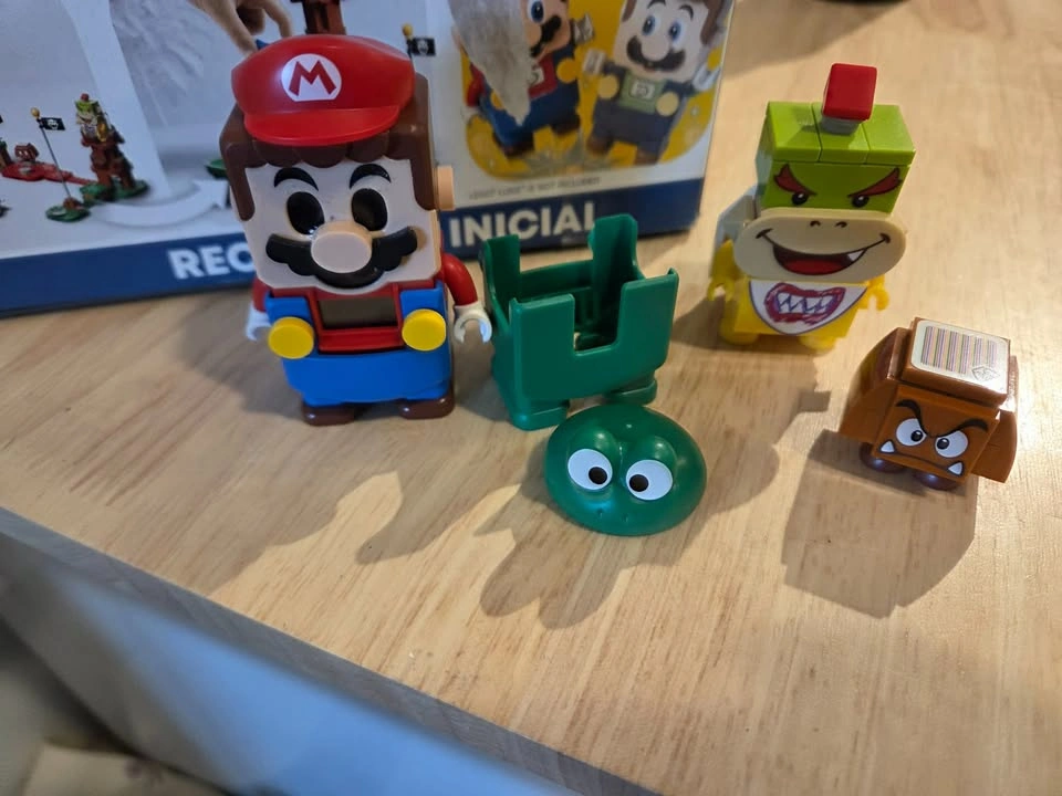 LEGO Super Mario Adventures with Mario Starter Course Set - photo 3