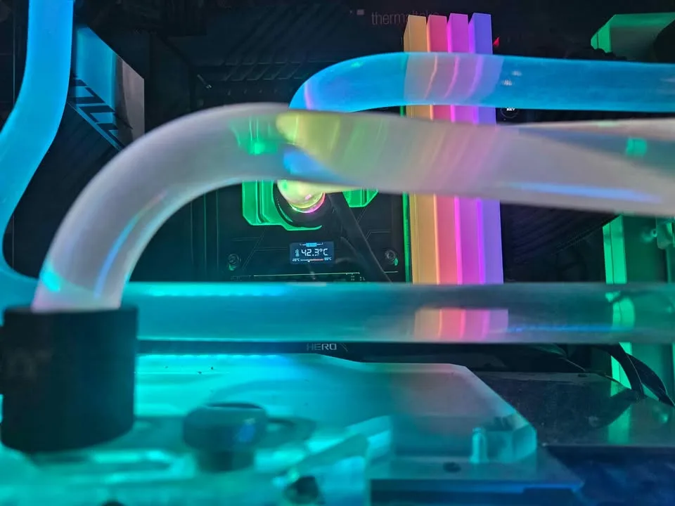 OVERCLOCK READY Custom Gaming PC image indicator(8)