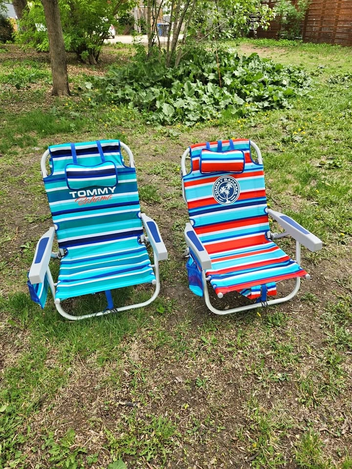 Tommy Bahama Backpack Beach Chairs (2)